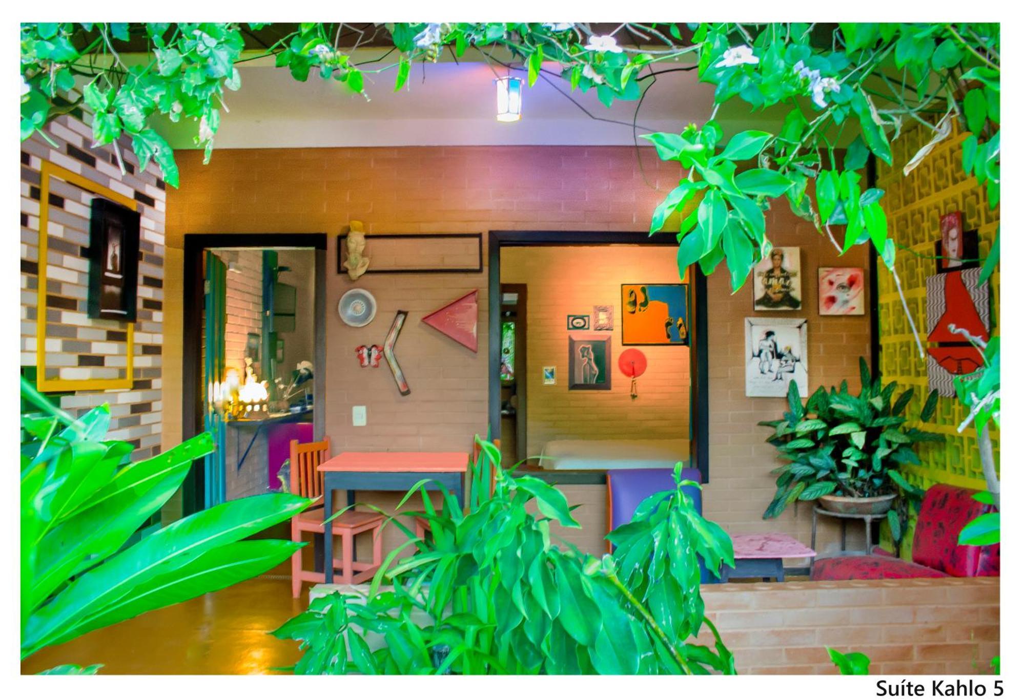 Casa De Frida Pousada Galeria Пиренополис Экстерьер фото